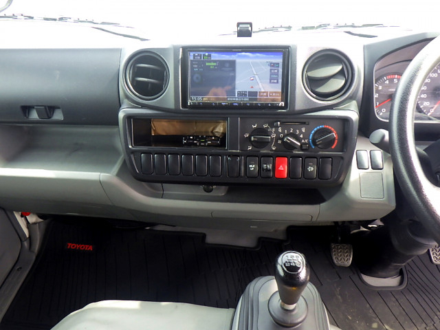 トヨタ トヨエース 小型 バン LDF-KDY241V(64185) 11枚目