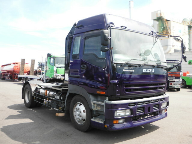いすゞ ギガ 大型 トラクタ PJ-EXR52G6(7929) 2枚目