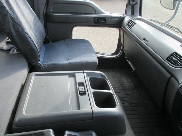 いすゞ フォワード 増トン コンテナ専用車 KL-FSR33G4R(7755) 31枚目