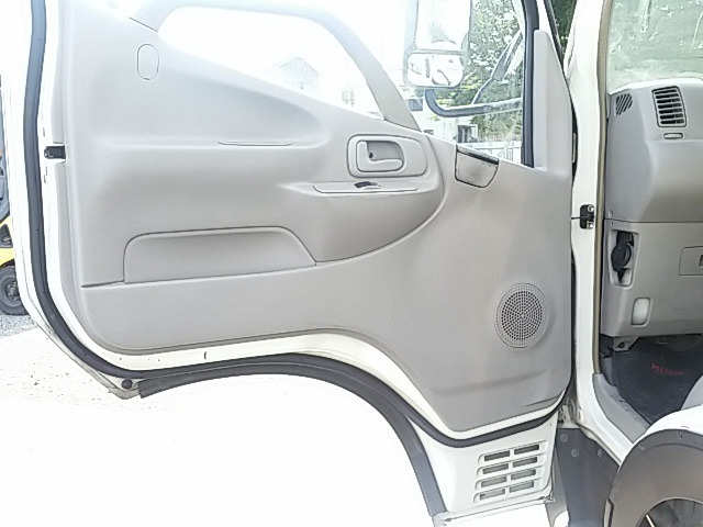 日野 デュトロ 中型 冷蔵冷凍バン BDG-XZU414M(8225) 61枚目