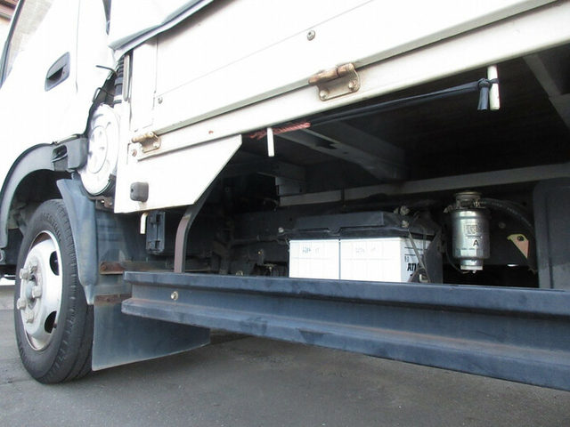 日野 デュトロ 小型 幌車（ウィング式） KK-XZC412M(8400) 14枚目