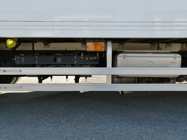 UDトラックス（日産） コンドル 中型 冷蔵冷凍バン SKG-MK38L(5583) 38枚目