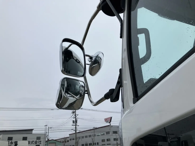 いすゞ ギガ 大型 トラクタ 2RG-EK5DAB(106845) 28枚目