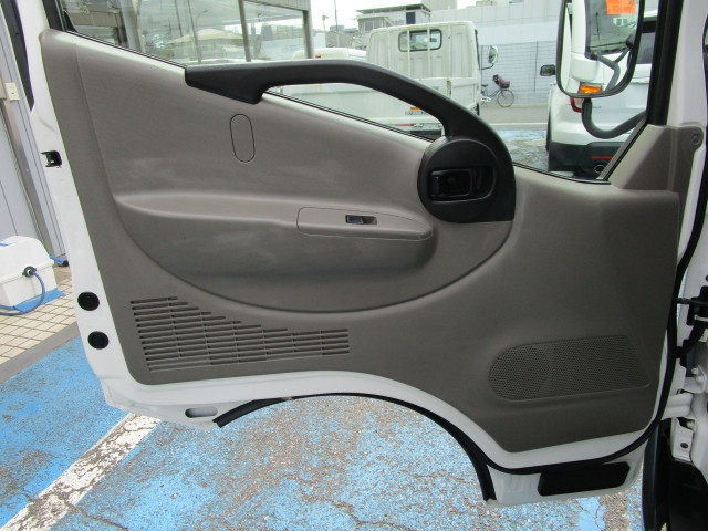日産自動車 アトラス 小型 バン CBF-SQ2F24(111659) 41枚目