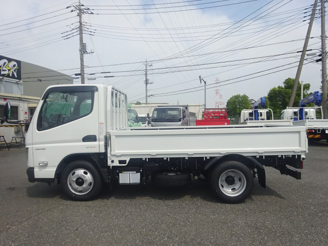 三菱ふそう キャンター 小型 平ボディ 2RG-FBAV0(111822) 17枚目