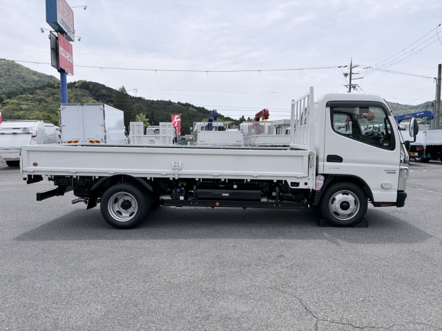 Mitsubishi Fuso canter Small Flat body 2RG-FEAV0(109008) 15枚目