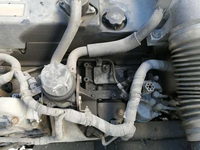 UDトラックス（日産） クオン 大型 平ボディ ADG-CD4ZL(4964) 67枚目