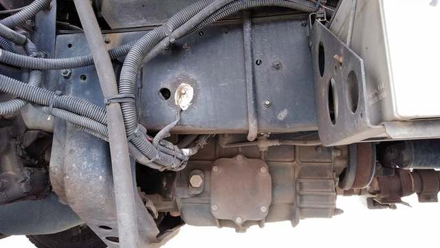 UDトラックス（日産） コンドル 中型 冷蔵冷凍バン PB-MK36A(2662) 16枚目