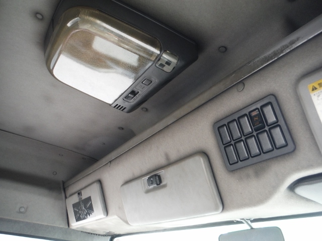 いすゞ ギガ 大型 トラクタ KL-EXD52D3(1103) 23枚目