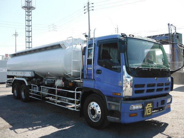 いすゞ ギガ 大型 タンクローリー KC-CYL50V2W(1108) 2枚目