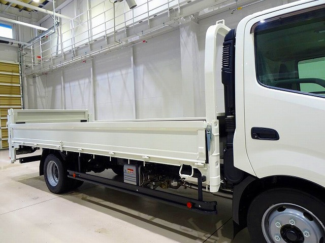 日野 デュトロ 小型 平ボディ 2PG-XZU720M(99458) 22枚目