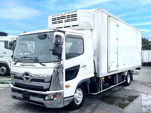 日野 レンジャー 中型 冷蔵冷凍バン 2KG-FD2ABG(110427) 1枚目