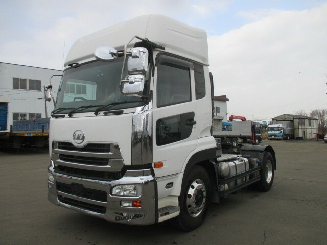 UDトラックス（日産） クオン 大型 トラクタ QKG-GK6XAD(7774) 1枚目