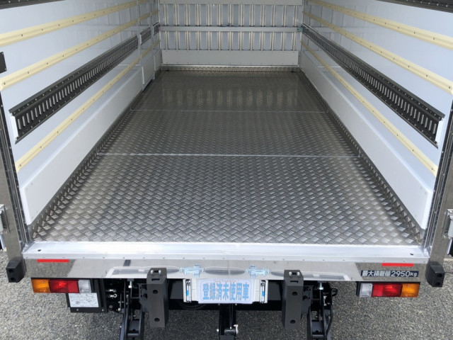 Mitsubishi Fuso canter Small Freezer box_body 2RG-FEB80(108889) 20枚目