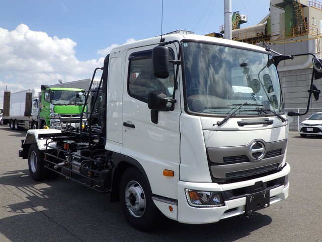 日野 - 中型 コンテナ専用車 2KG-GD2ABA(111131) 2枚目