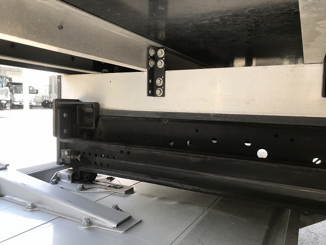 日野 レンジャー 中型 冷蔵冷凍バン 2KG-FC2ABA(110198) 25枚目