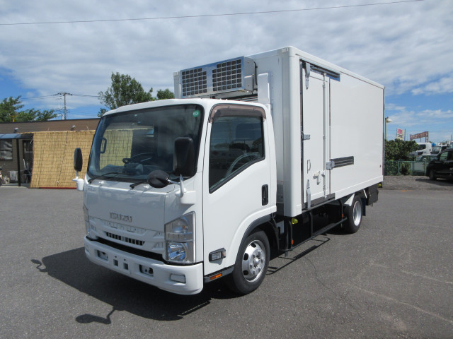 いすゞ エルフ 小型 冷蔵冷凍バン 2PG-NPR88AN(109817) 1枚目