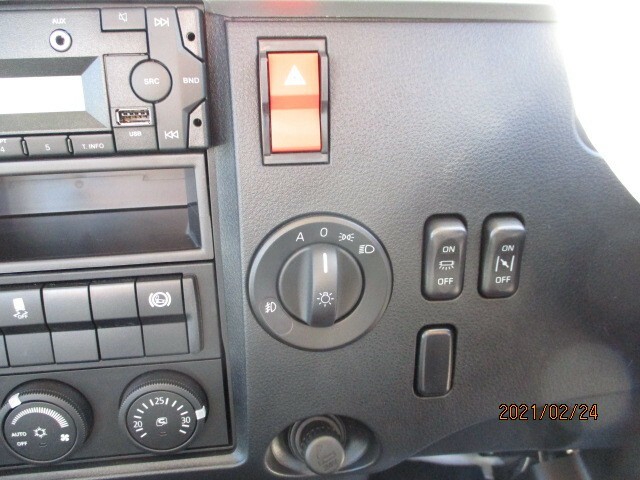 三菱ふそう ファイター 中型 平ボディ（クレーン付） 2KG-FK62F(8852) 48枚目