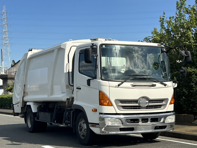 日野 レンジャー 中型 塵芥車（プレス式） TKG-FC9JGAA(112402) 2枚目