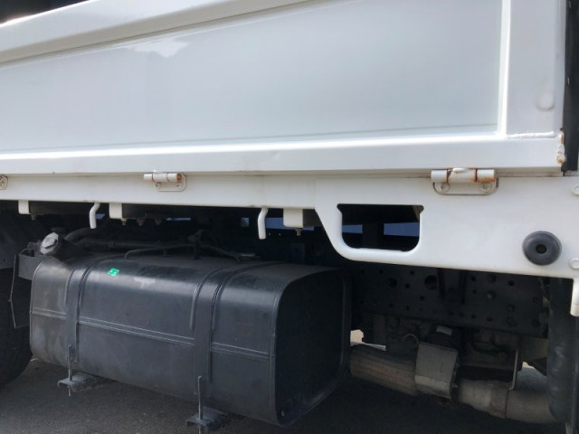 三菱ふそう キャンターガッツ 小型 平ボディ PDG-FB70B(113551) 31枚目
