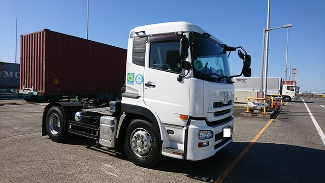 UDトラックス（日産） クオン 大型 トラクタ LKG-GK5XAB(2207) 6枚目