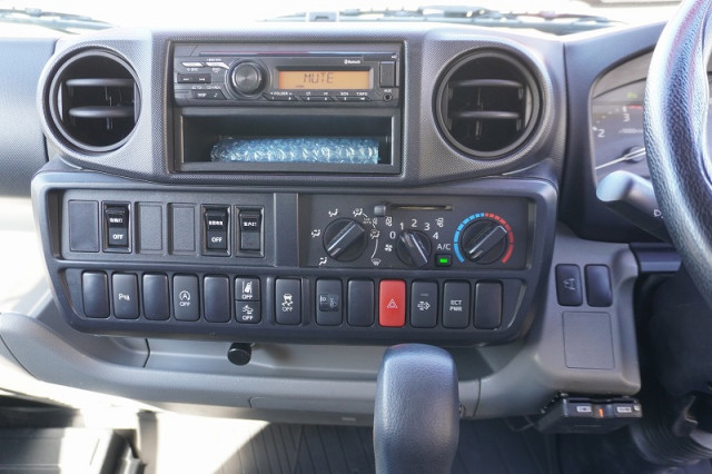 日野 デュトロ 小型 バン 2RG-XZC605M(113337) 29枚目