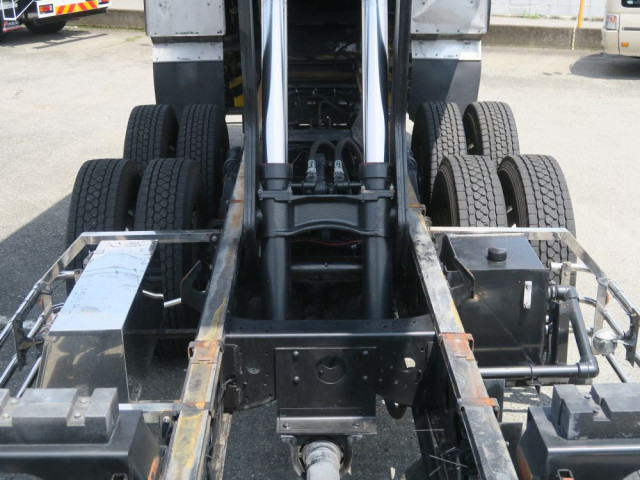 UDトラックス（日産） クオン 大型 土砂ダンプ QPG-CD5ZL(110741) 42枚目