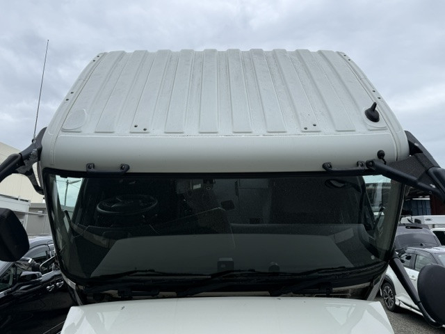 三菱ふそう スーパーグレート 大型 コンテナ専用車 2KG-FV70HZ(111753) 9枚目