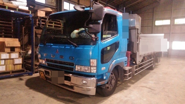 三菱ふそう ファイター 増トン 平ボディ（クレーン付） PJ-FK64FLZ(2815) 2枚目