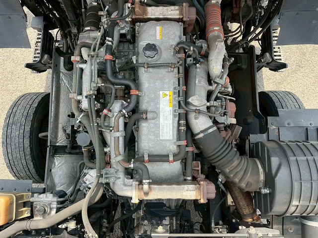 いすゞ ギガ 大型 ウィング QPG-CYJ77B(110310) 37枚目
