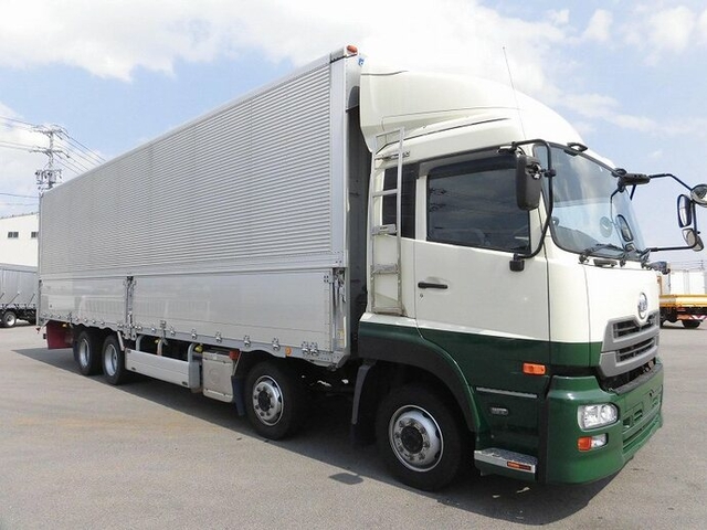 UDトラックス（日産） クオン 大型 ウィング QKG-CG5ZA(6459) 2枚目