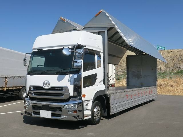 UDトラックス（日産） クオン 大型 ウィング QKG-CG5ZE(40894) 7枚目