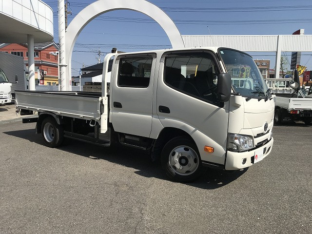 トヨタ ダイナ 小型 Wキャブ 2RG-XZU655(103391) 3枚目