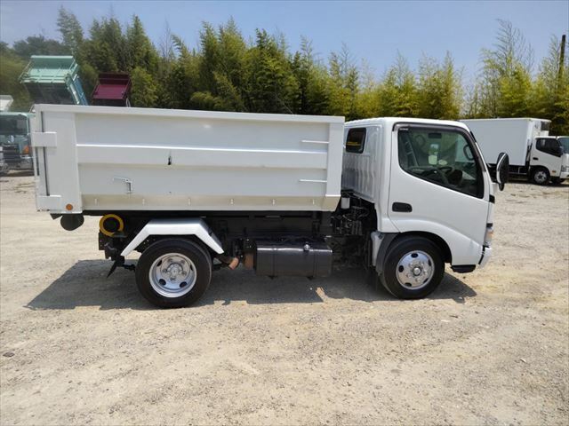 日野 デュトロ 小型 コンテナ専用車 PB-XZU301M(11646) 9枚目