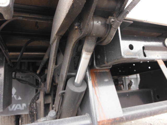 三菱ふそう キャンター 小型 バン KK-FE63EG(2946) 9枚目