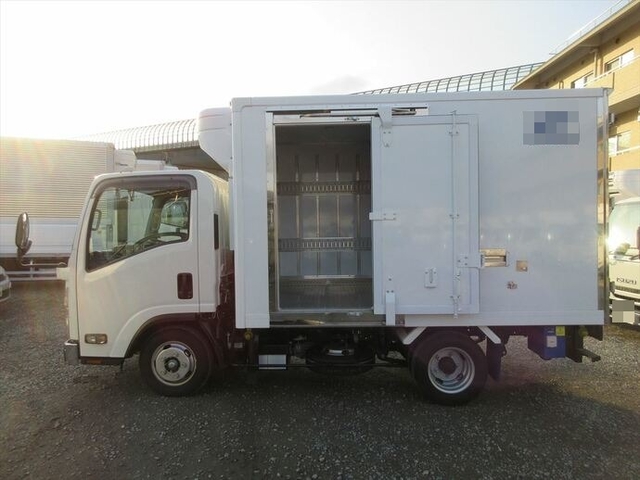 いすゞ エルフ 小型 冷蔵冷凍バン 2RG-NLR88AN(8542) 9枚目