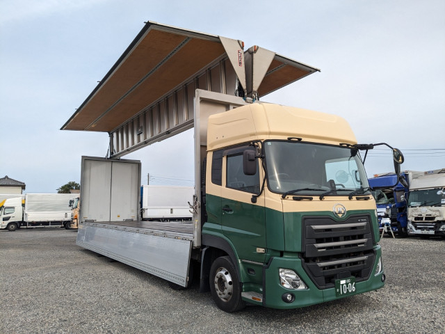 UDトラックス（日産） クオン 大型 ウィング 2PG-CG5CA(109848) 40枚目