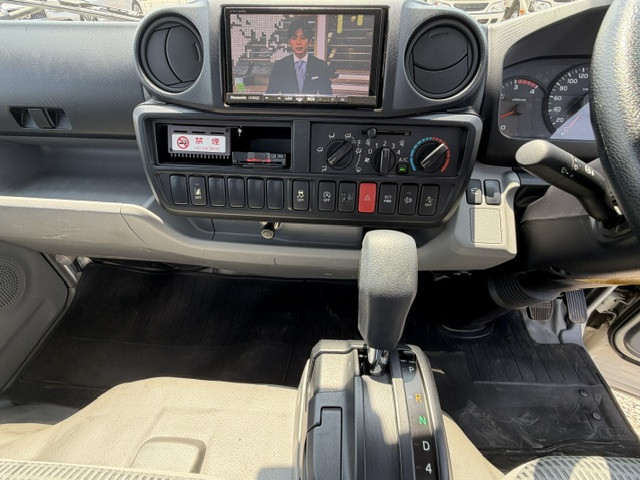 日野 デュトロ 小型 平ボディ TKG-XZC605M(109054) 12枚目