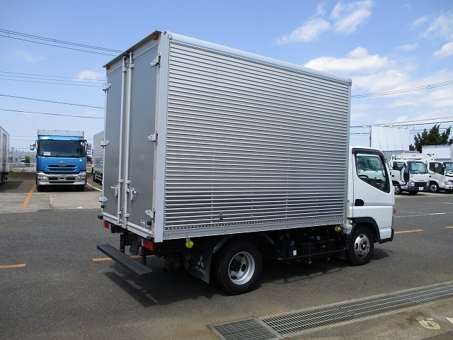三菱ふそう キャンター 小型 バン TPG-FBA20(10564) 3枚目