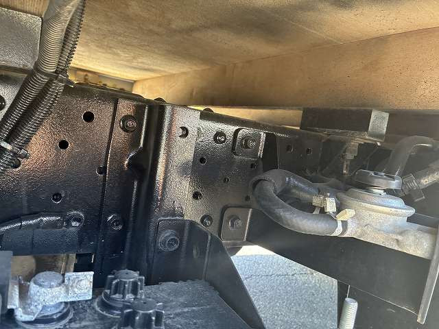 いすゞ エルフ 小型 平ボディ 2RG-NJS88A(113126) 35枚目