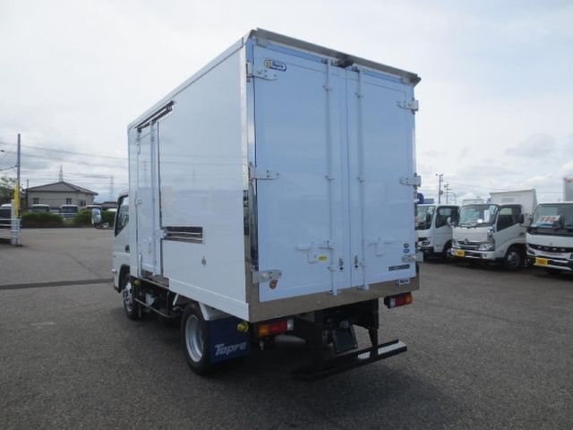 三菱ふそう キャンター 小型 冷蔵冷凍バン 2RG-FBAV0(107639) 5枚目