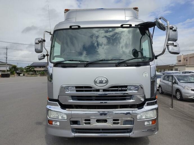 UDトラックス（日産） クオン 大型 ウィング LKG-CG5ZA(12625) 3枚目