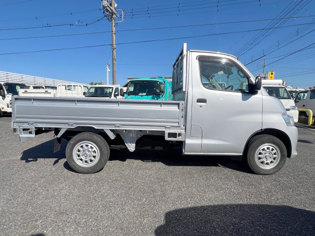 トヨタ タウンエース 小型 平ボディ 5BF-S413U(106236) 3枚目