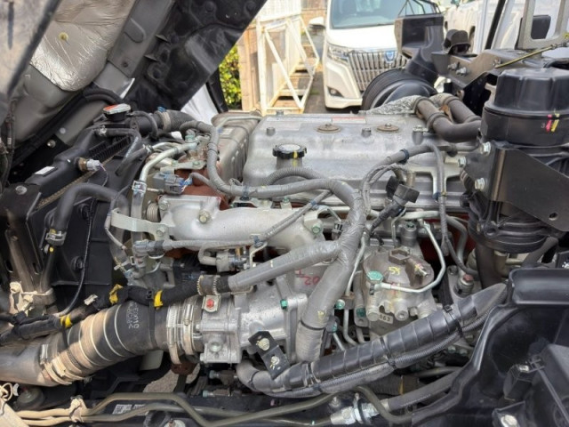 日野 レンジャー 中型 冷蔵冷凍バン 2KG-FC2ABG(110467) 20枚目