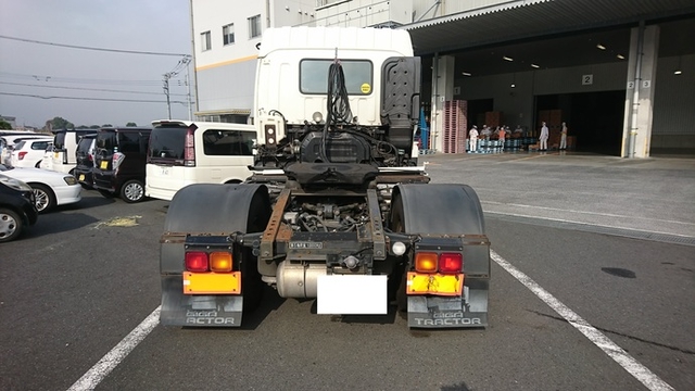 いすゞ ギガ 大型 トラクタ KL-EXD52D3(2174) 5枚目