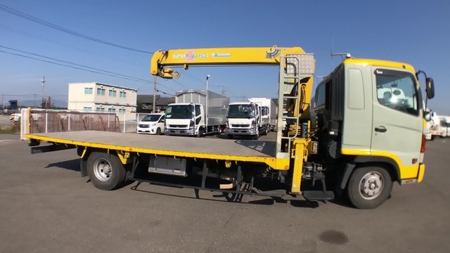 日野 レンジャー 中型 平ボディ（クレーン付） ADG-FD7JLWA(8600) 41枚目