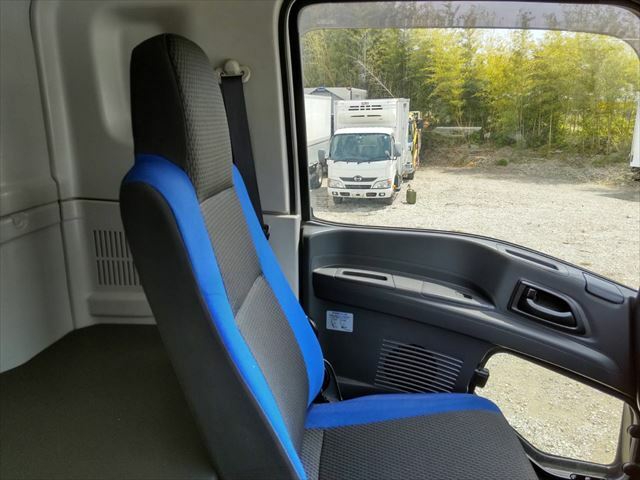 いすゞ ギガ 大型 冷蔵冷凍バン QPG-CYJ77B(9387) 58枚目
