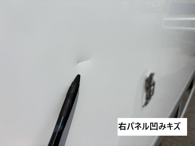 三菱ふそう キャンター 小型 冷蔵冷凍バン 2PG-FBAV0(105256) 18枚目