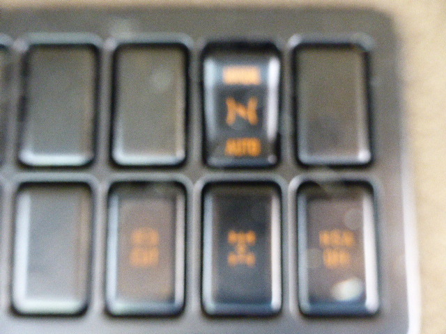 いすゞ ギガ 大型 ウィング KL-CYJ51W3A(3024) 32枚目
