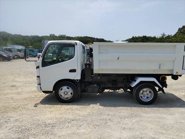 日野 デュトロ 小型 コンテナ専用車 PB-XZU301M(11646) 4枚目
